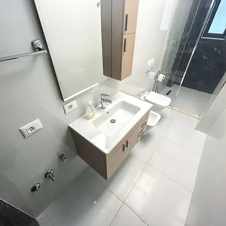Apartment Vacation 889 Durres