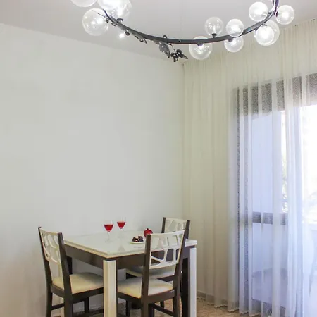 Vacation 889 Durres